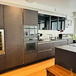 Central Luxury Modern Cozy Flat 69m2 *